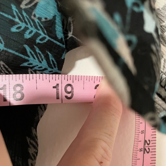 apt.9 Black Aqua White Sheer Top Sz L - Picture 8 of 8